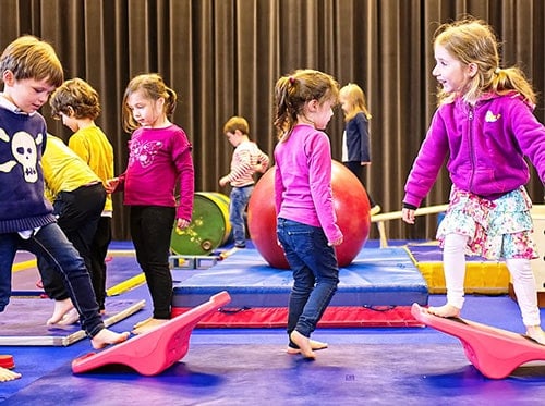 magie-ateliers-cirque Atelier initiation au cirque enfants