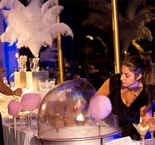 stand barbe à papa avec serveur