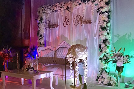 location-trone-blanc Trône blanc podium mariage