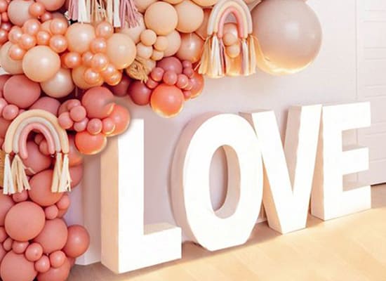 location-lettre-geante-blanche-love Location lettre géante blanches polystyrène love