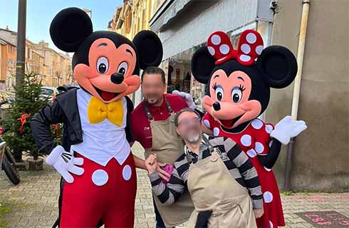 Animation Mickey et Minnie en déambulation de rue sur Lyon